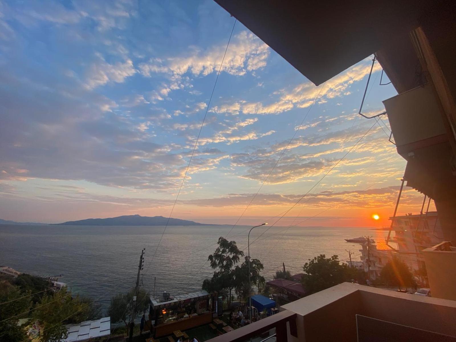 Del Mar Sea View Apartment Sarande Ngoại thất bức ảnh