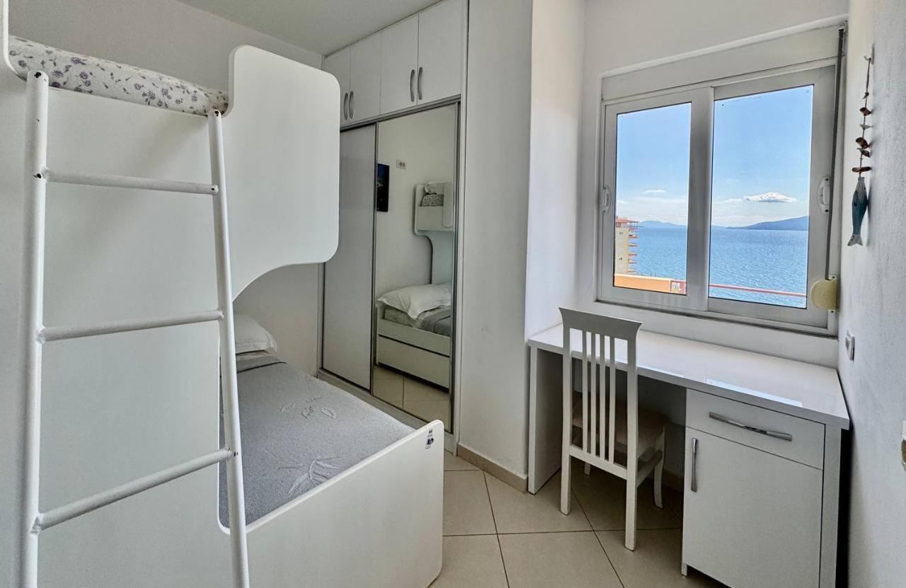 Del Mar Sea View Apartment Sarande Ngoại thất bức ảnh