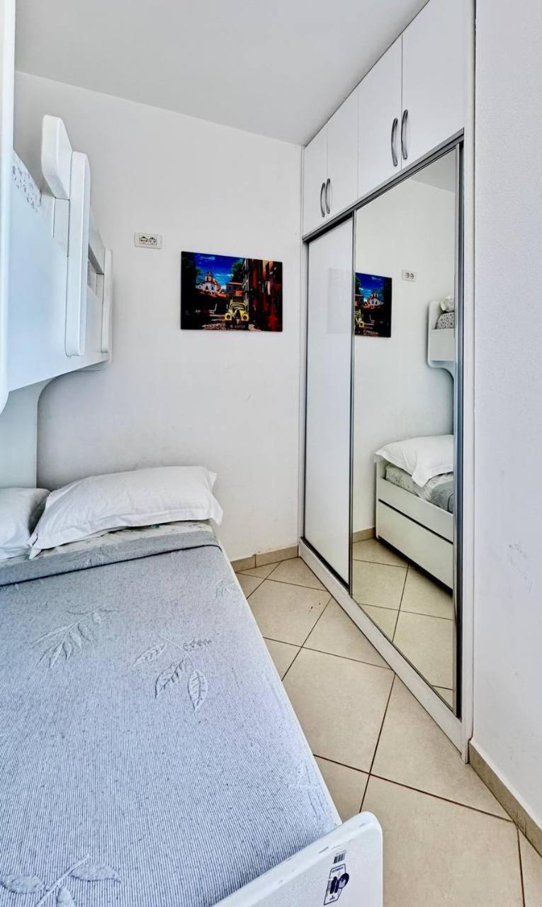 Del Mar Sea View Apartment Sarande Ngoại thất bức ảnh