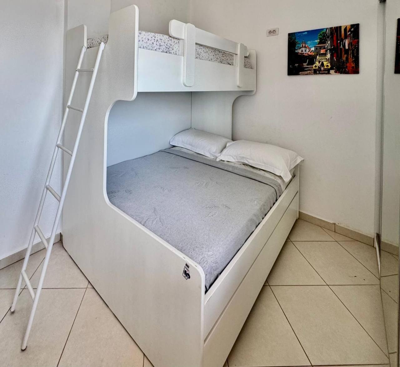 Del Mar Sea View Apartment Sarande Ngoại thất bức ảnh