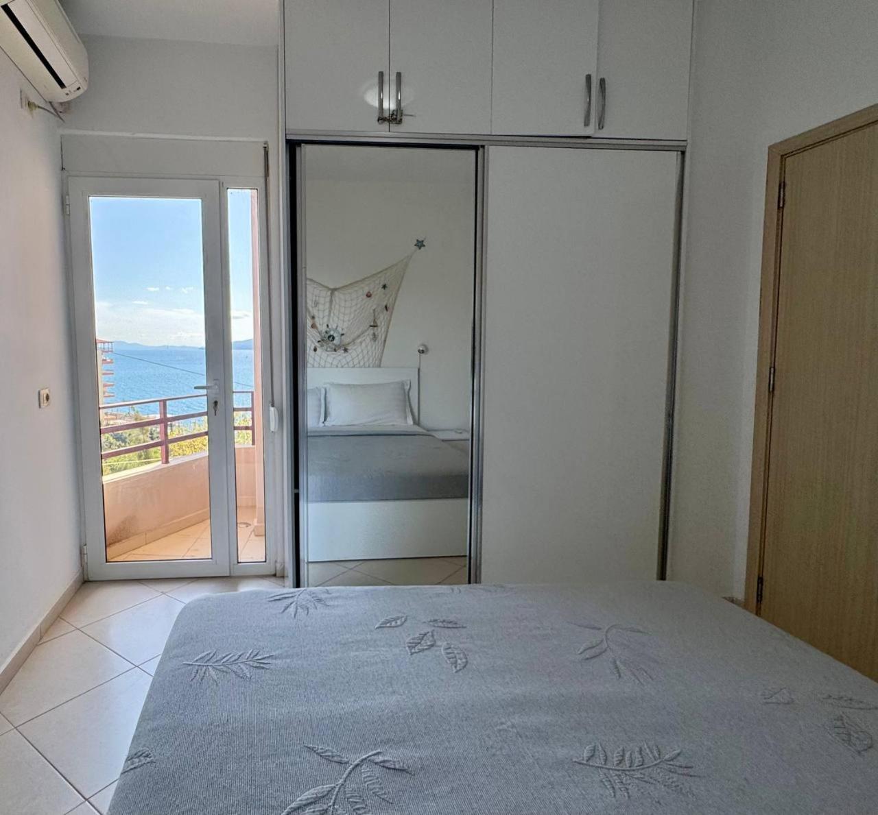 Del Mar Sea View Apartment Sarande Ngoại thất bức ảnh