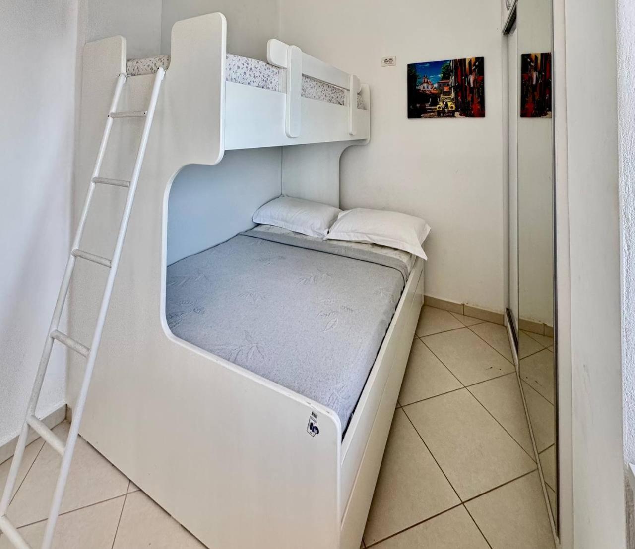 Del Mar Sea View Apartment Sarande Ngoại thất bức ảnh